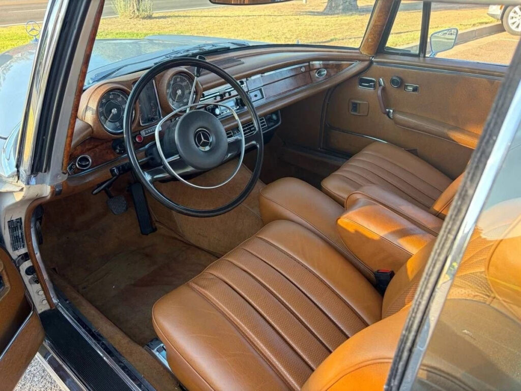1969 Mercedes-Benz 280se A/C, PS, Head Recond, Pertronix Ignition