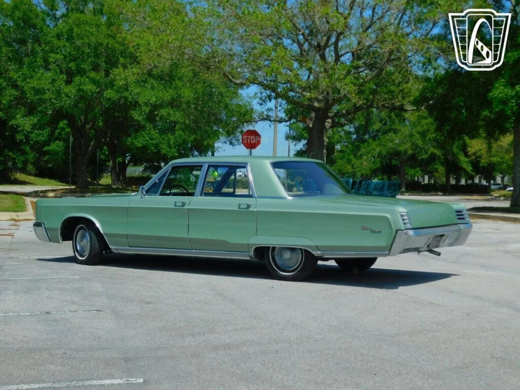 1967 Chrysler Newport
