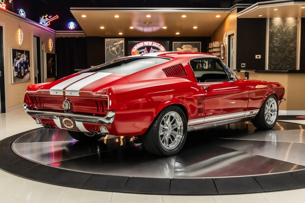 1967 Ford Mustang Fastback GTA Restomod
