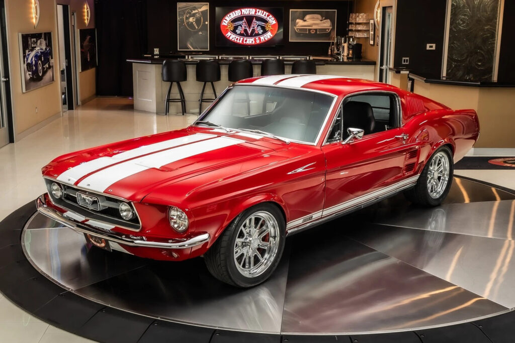 1967 Ford Mustang Fastback GTA Restomod