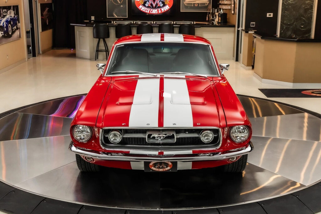 1967 Ford Mustang Fastback GTA Restomod