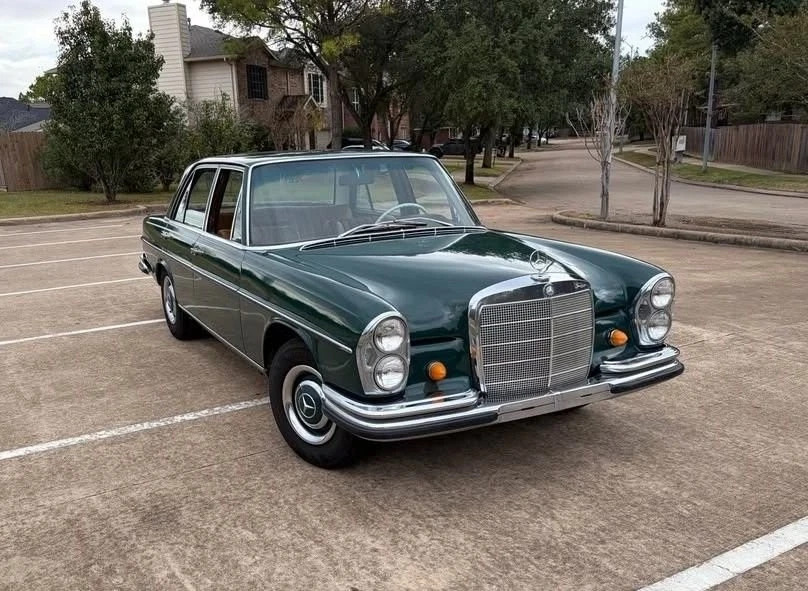 1967 Mercedes-Benz 250S 2.5L Inline 6 Manual Antique Title Clean