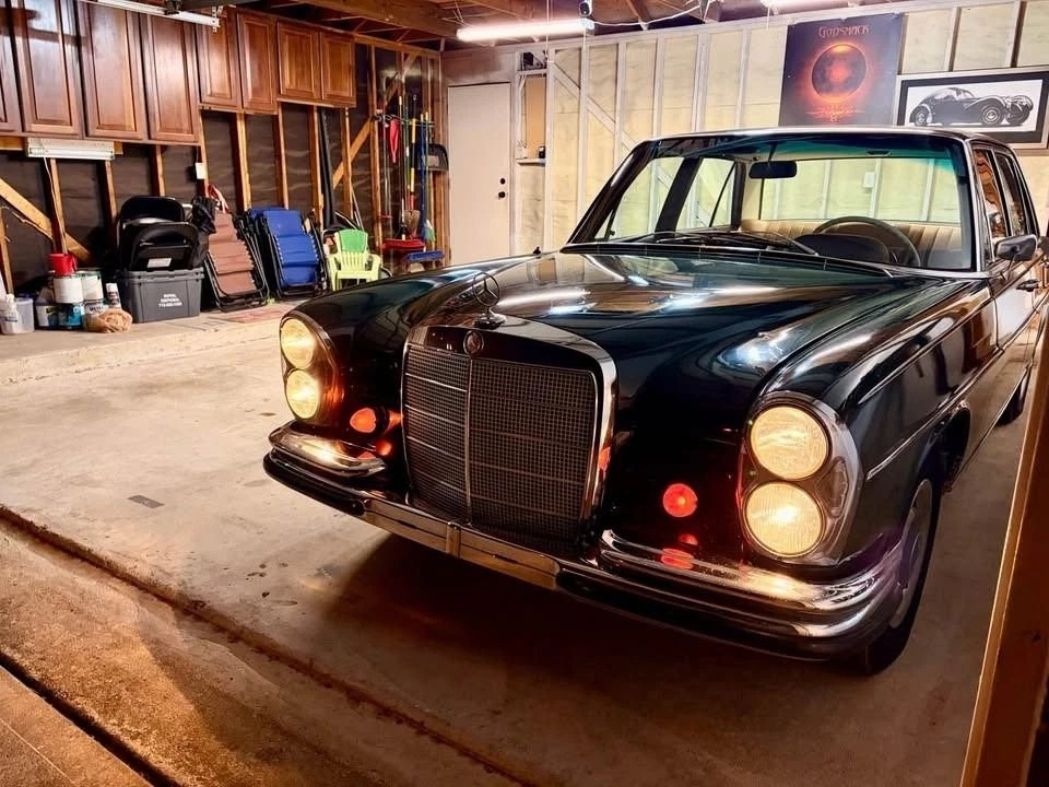 1967 Mercedes-Benz 250S 2.5L Inline 6 Manual Antique Title Clean