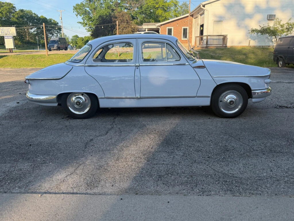 1960 Panhard PL17