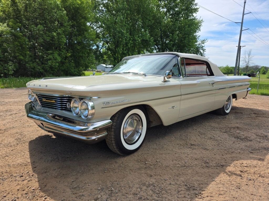 1960 Pontiac Bonneville