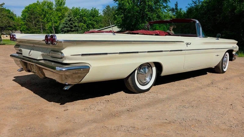 1960 Pontiac Bonneville