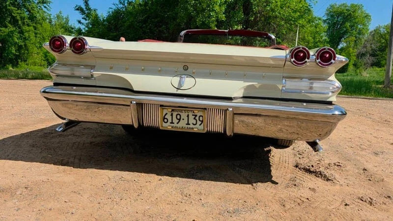 1960 Pontiac Bonneville
