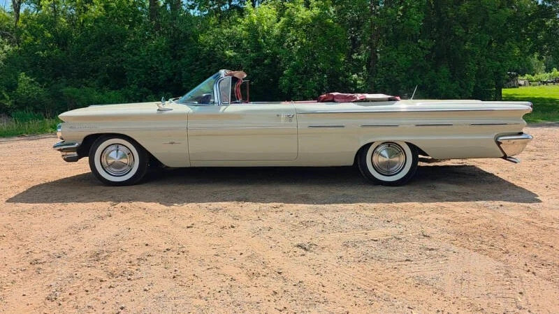 1960 Pontiac Bonneville