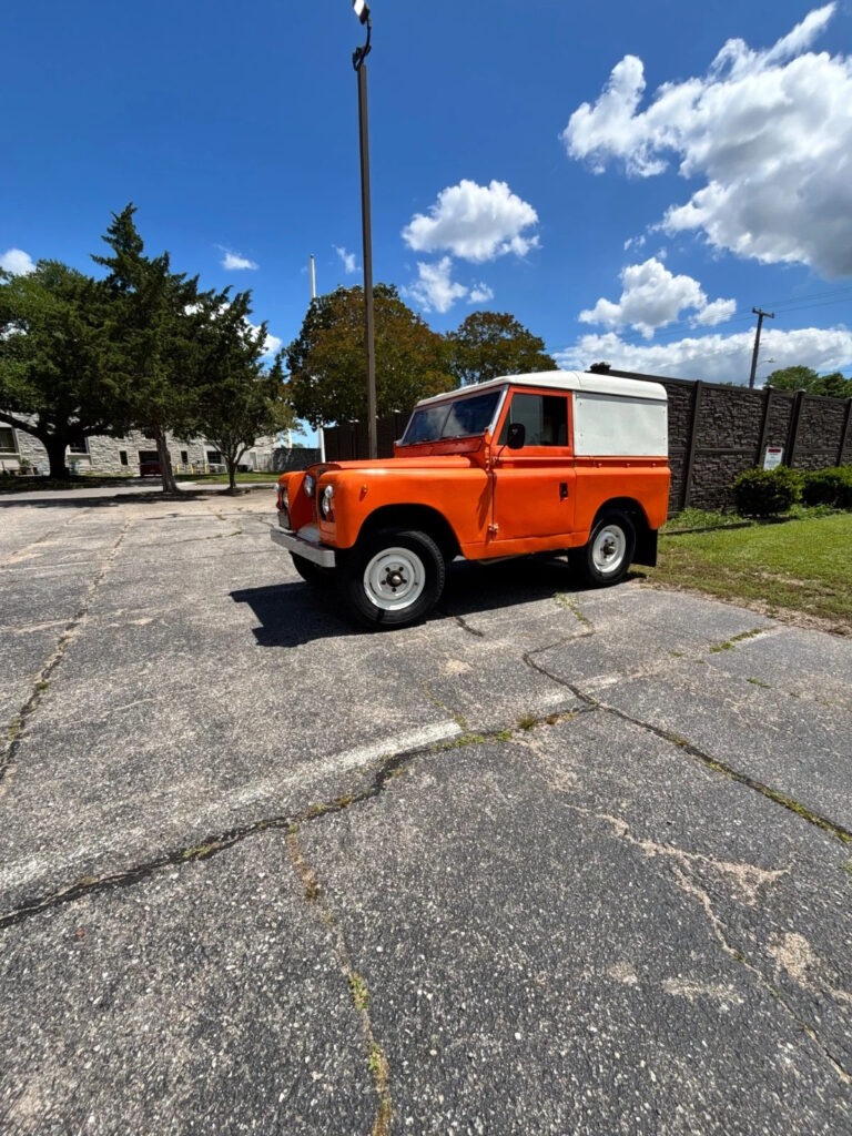 1965 Land Rover 2-Series