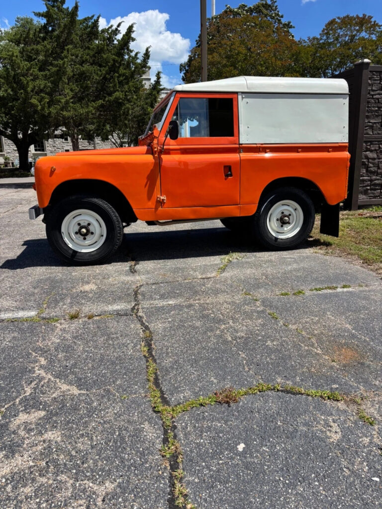 1965 Land Rover 2-Series