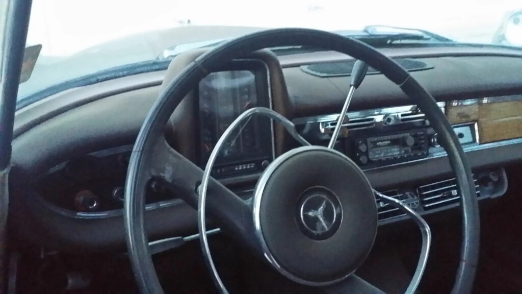 1967 Mercedes-Benz 200