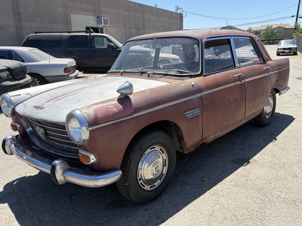 1966 Peugout 404 Deluxe