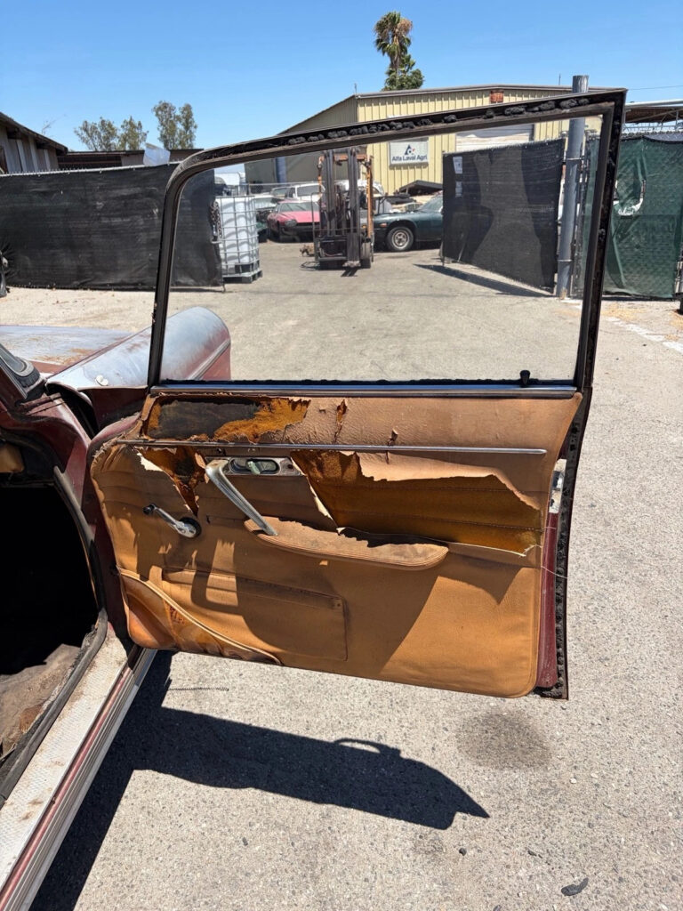 1966 Peugout 404 Deluxe