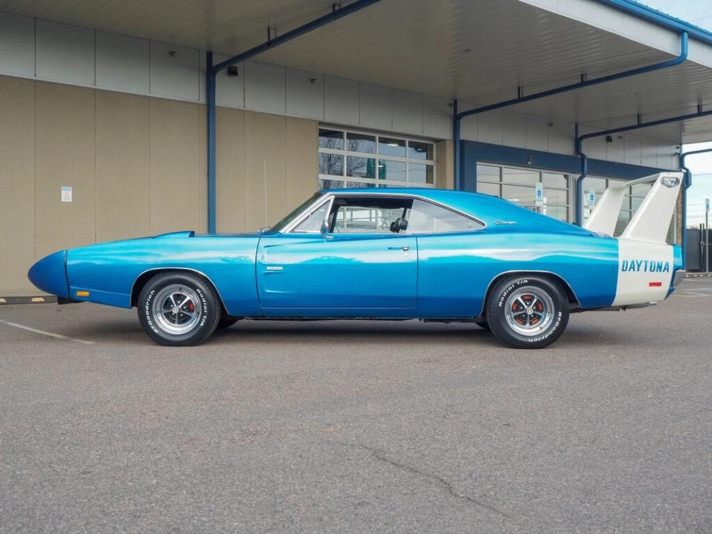1969 Dodge Daytona Hemi 1 Owner 43K Mile HEMI