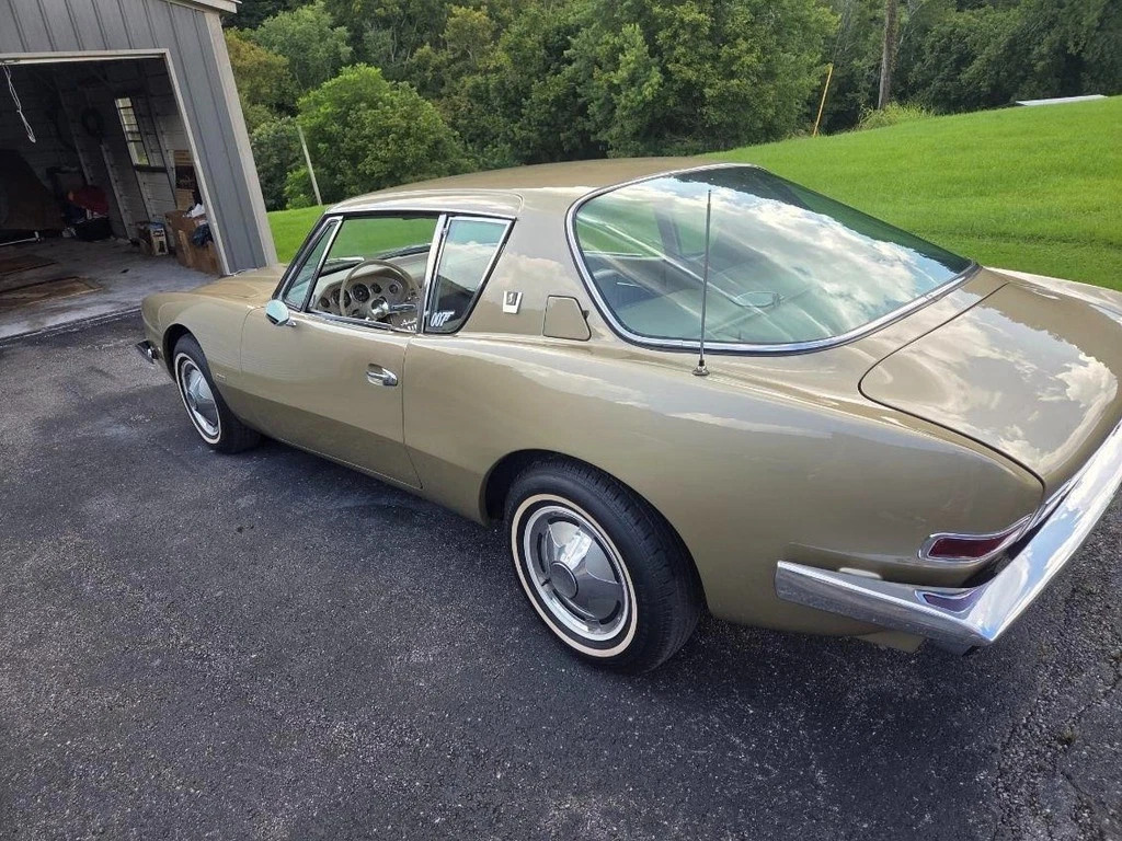 1963 Studebaker Avanti R2 Coupe Stock #2224077