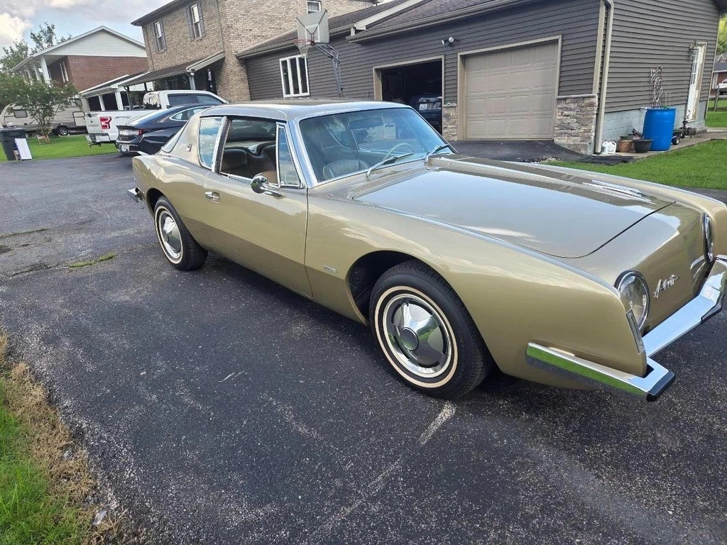 1963 Studebaker Avanti R2 Coupe Stock #2224077