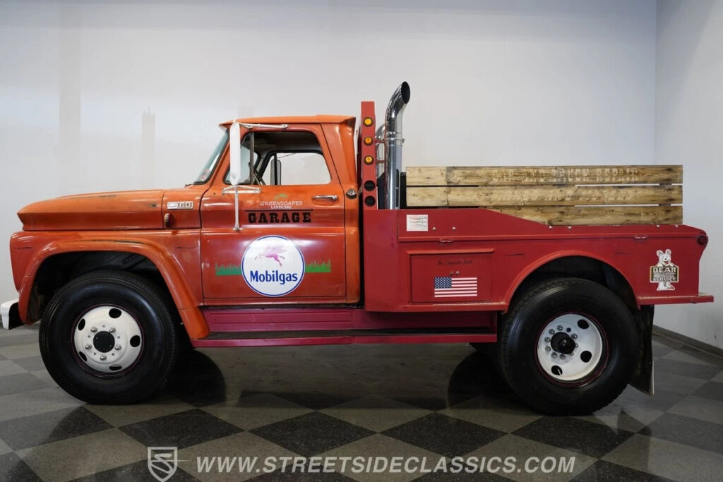 1965 Chevrolet C60 Dually