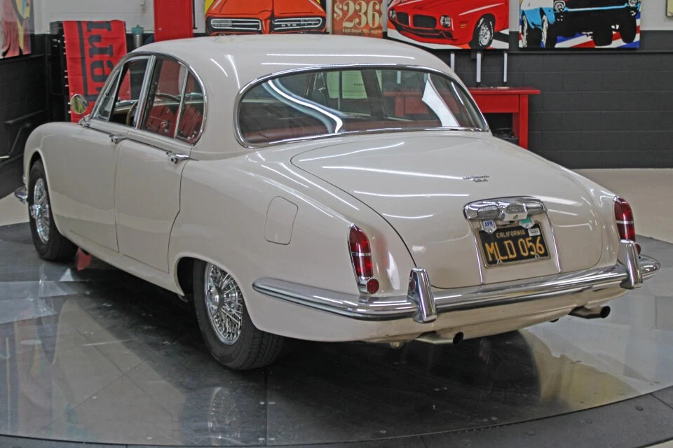 1965 Jaguar S-Type 3.8 Sedan