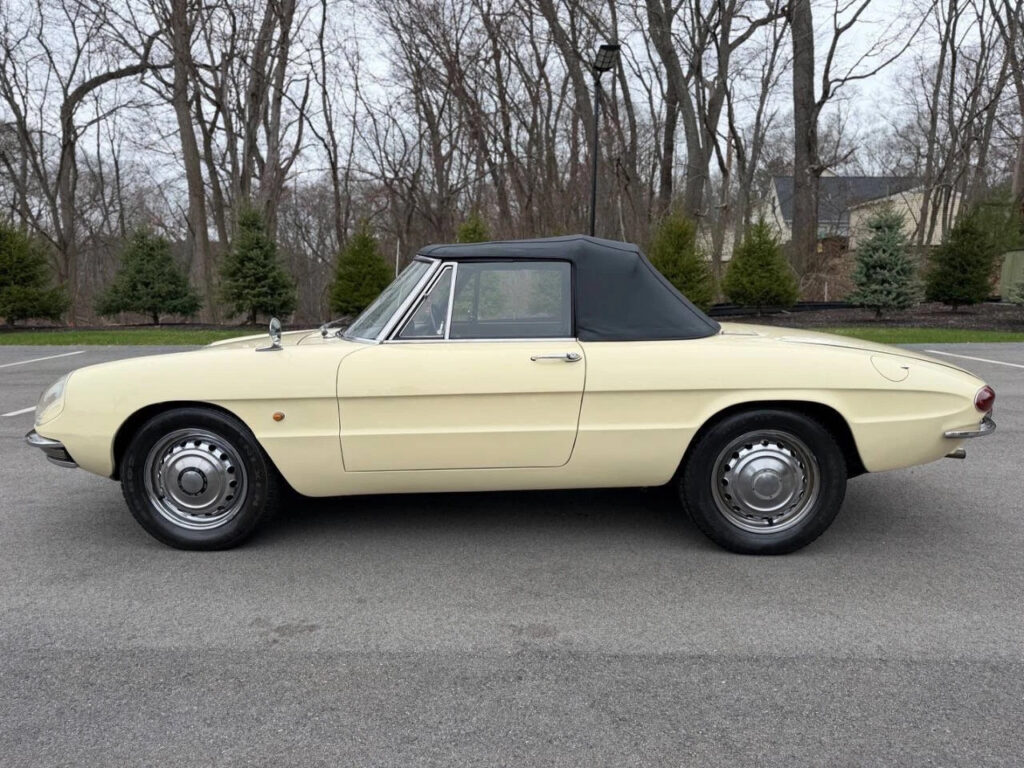 1967 Alfa Romeo Duetto Boat-Tail Spider