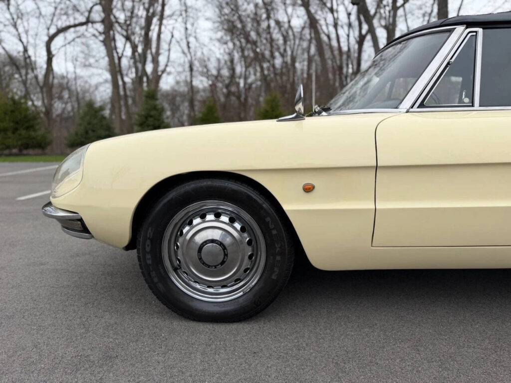 1967 Alfa Romeo Duetto Boat-Tail Spider