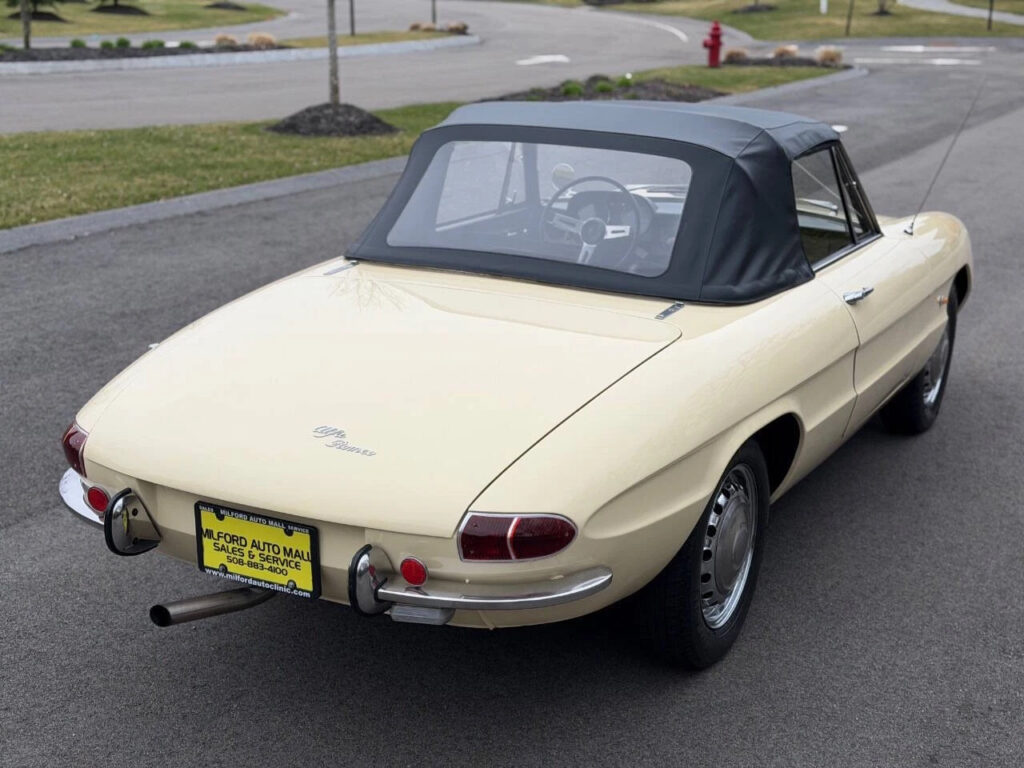 1967 Alfa Romeo Duetto Boat-Tail Spider
