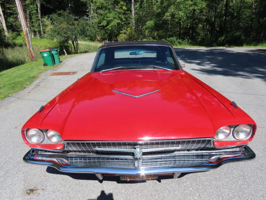 1966 Ford Thunderbird