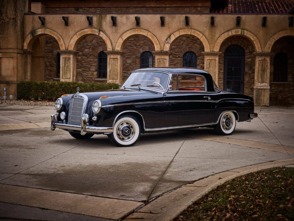 1960 Mercedes-Benz 200-Series